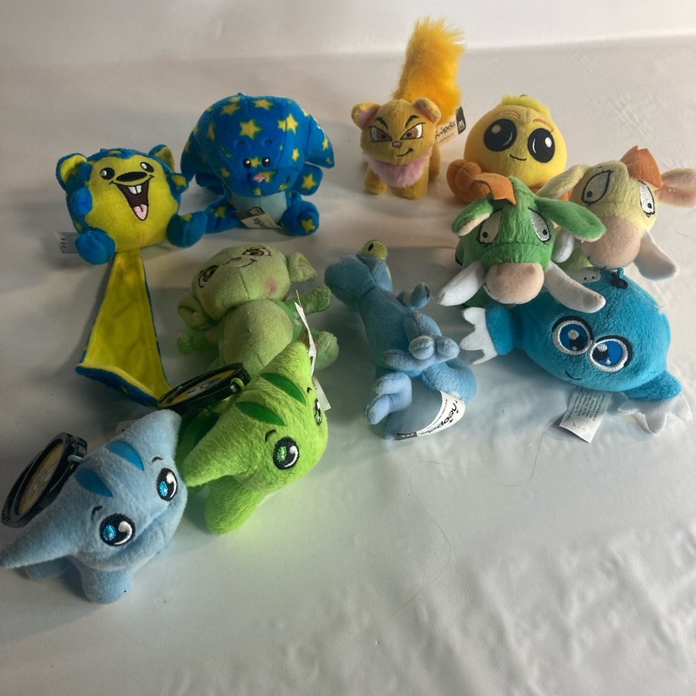 Neopets McDonald’s Plush Lot 11